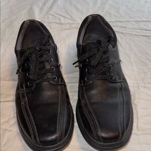 Clarks Black Leather Oxfords